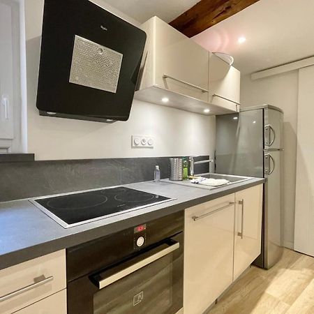 #Cf In White&Gray Center Apartment เกรอน็อบล์ ภายนอก รูปภาพ