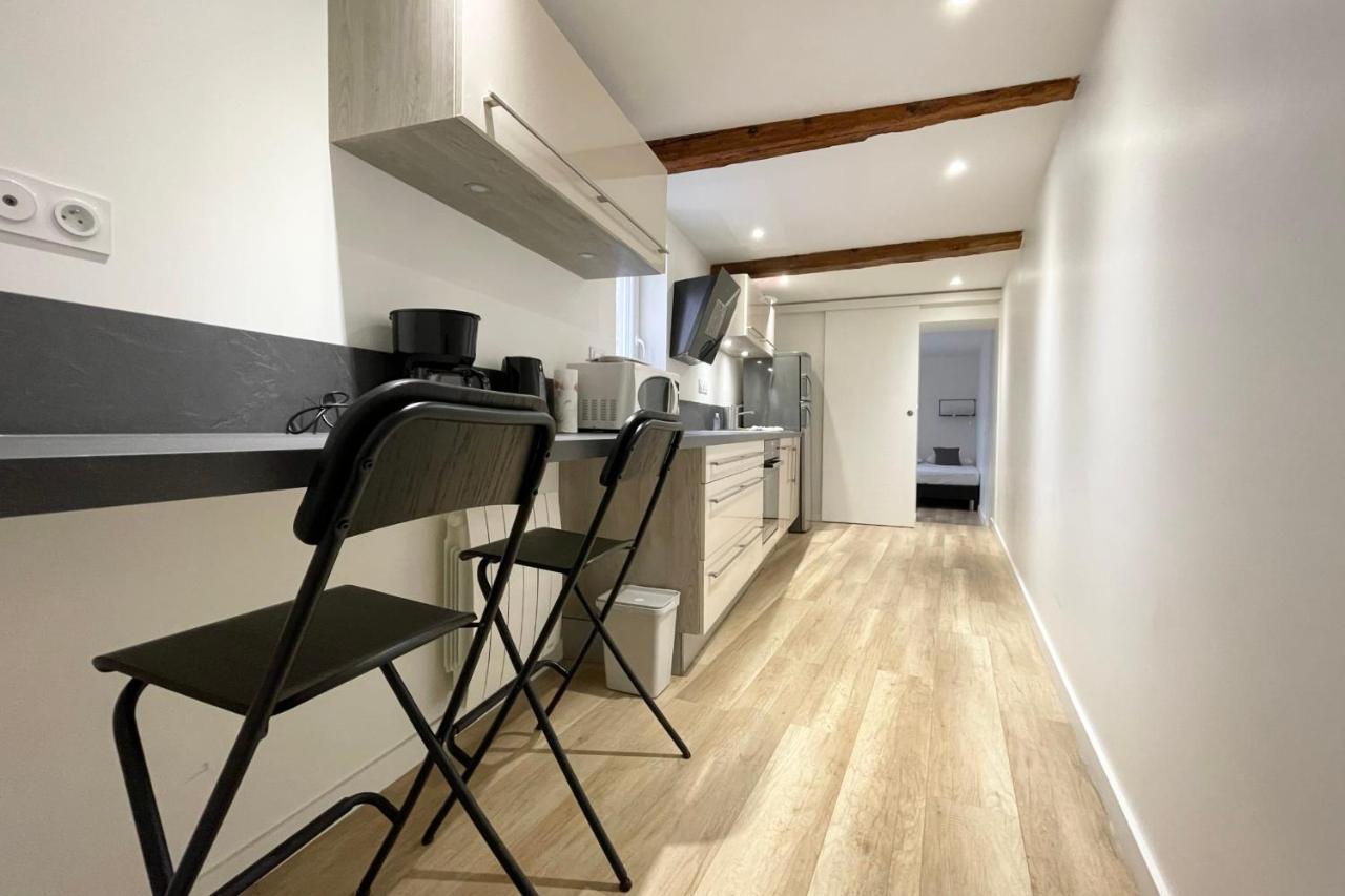 #Cf In White&Gray Center Apartment เกรอน็อบล์ ภายนอก รูปภาพ