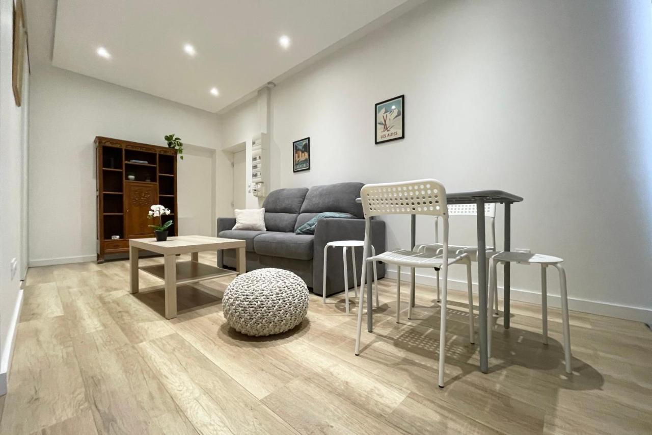 #Cf In White&Gray Center Apartment เกรอน็อบล์ ภายนอก รูปภาพ