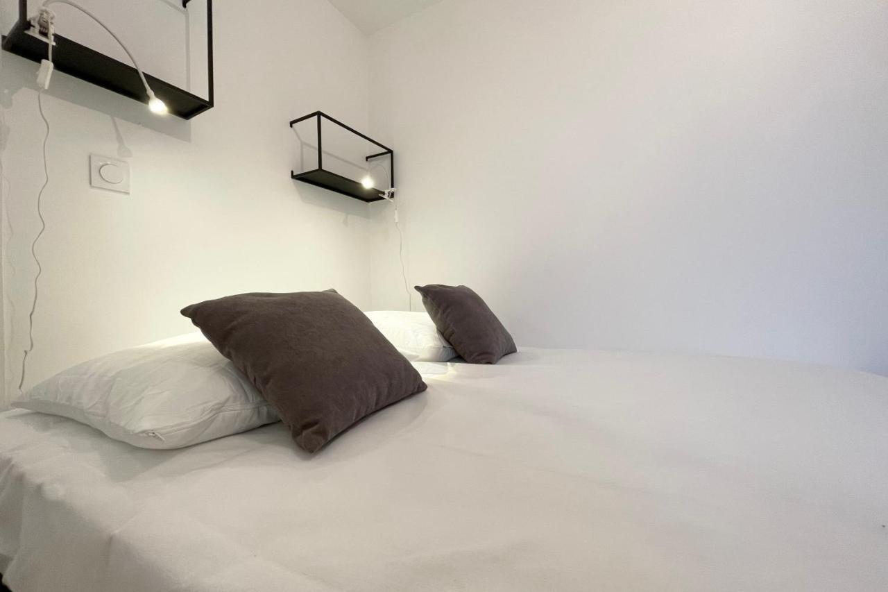 #Cf In White&Gray Center Apartment เกรอน็อบล์ ภายนอก รูปภาพ
